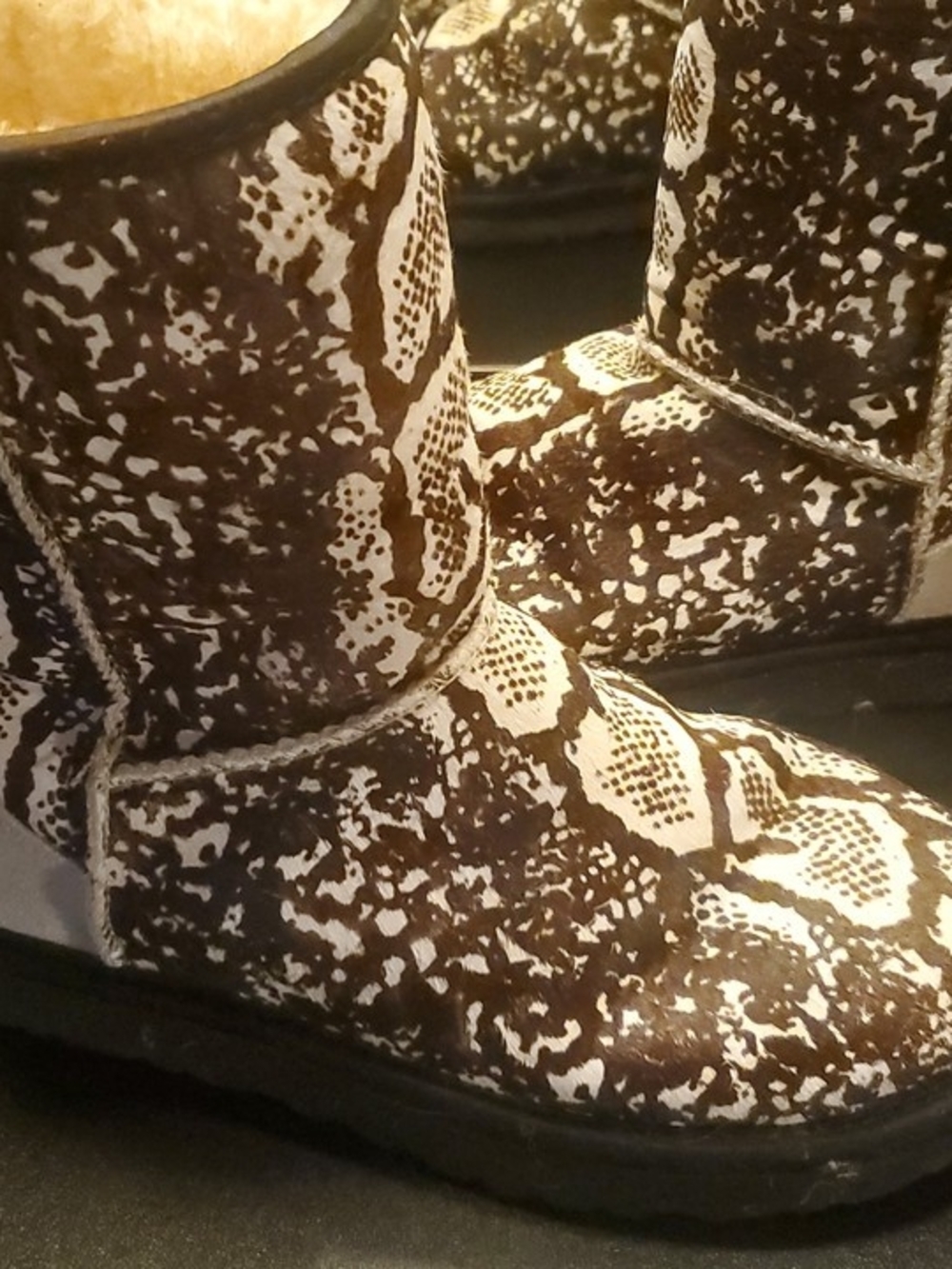 UGG Brown & Cream Snake-Print Shearling Boots Women's Size 7 - Picture 2 of 4